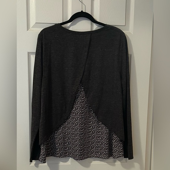 LOFT Sweater - Picture 2 of 13